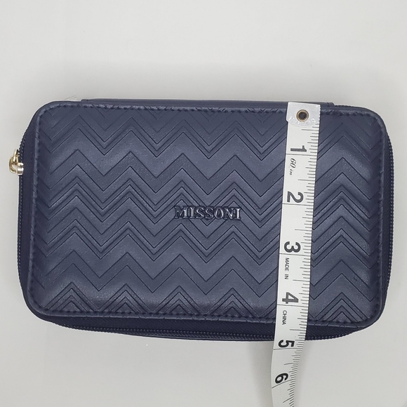 Missoni Luxury Kits Case Exclusive For Delta Air- amenity Kits - Picture 12 of 13